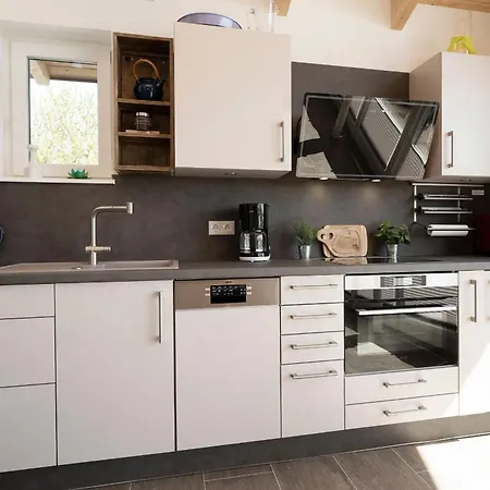 Lensterstrand Oase Nr 8 *