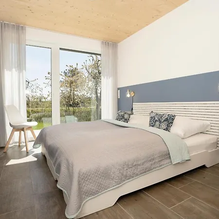 Lensterstrand Oase Nr 8 * Lenste